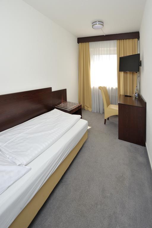 Hotel Zur Post Steimbke Eksteriør bilde